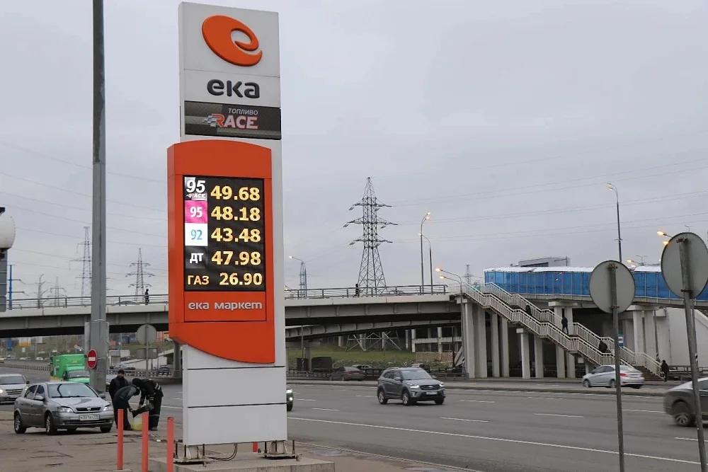 Экраны для сети заправок  АЗС ЕКА