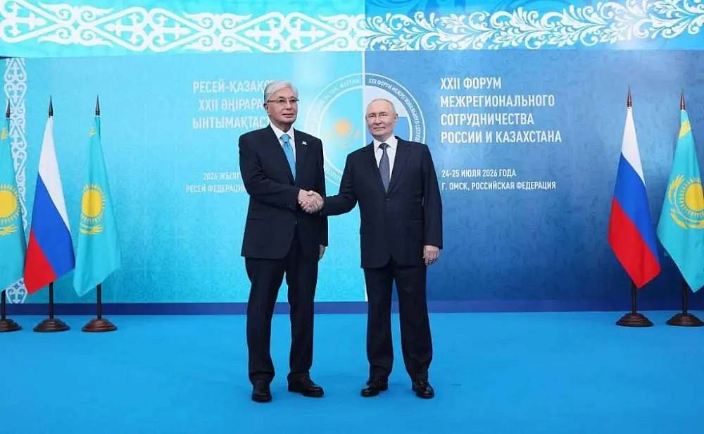 Владимир Путин и Касым-Жомарт Токаев на XXII Форуме межрегионального сотрудничества России и Казахстана в Омске, июль 2026